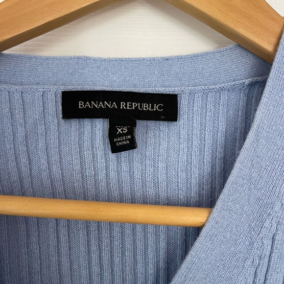 Banana Republic blue sweater cardigan - Picture 2 of 3